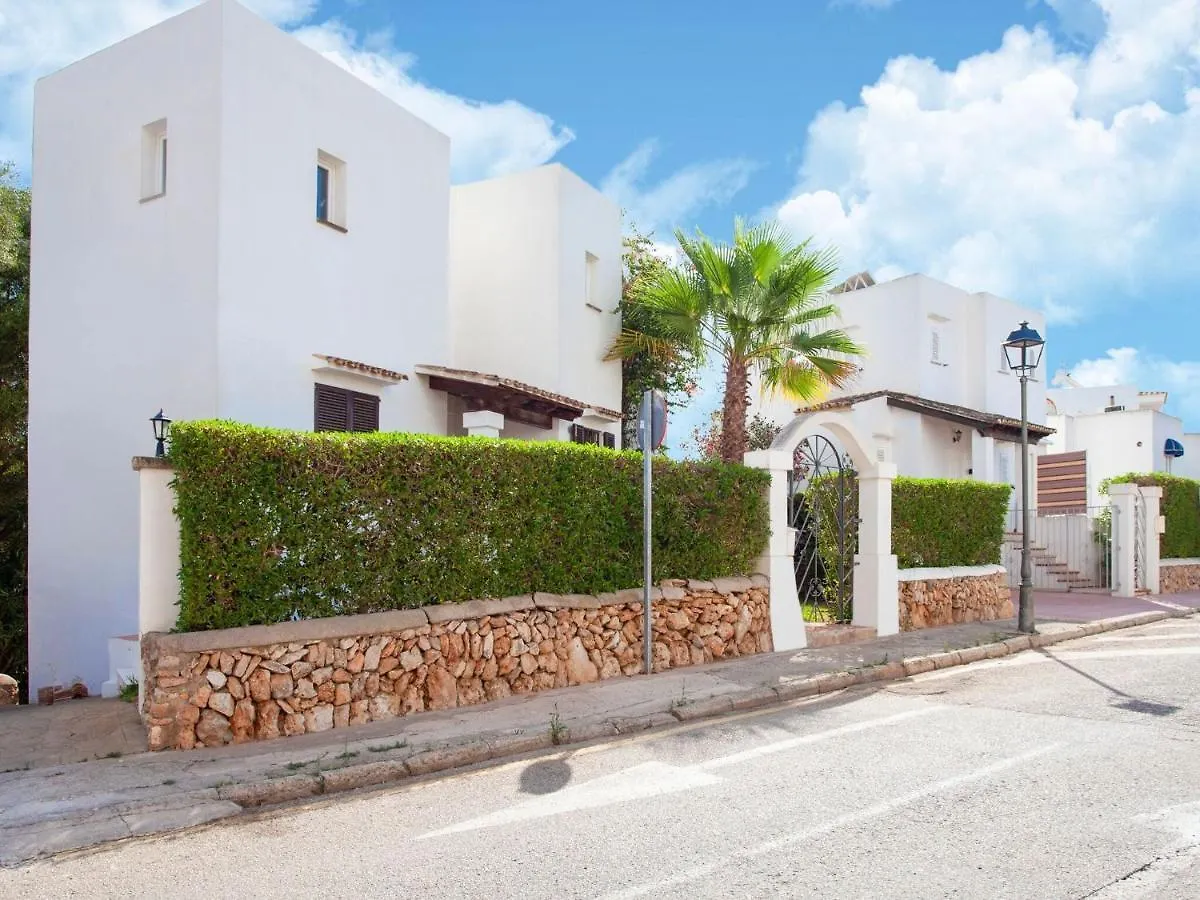 Elegant Holiday Home In Cala D Or With Swimming Pool Cala d'Or  0*, Cala d'Or (Mallorca)