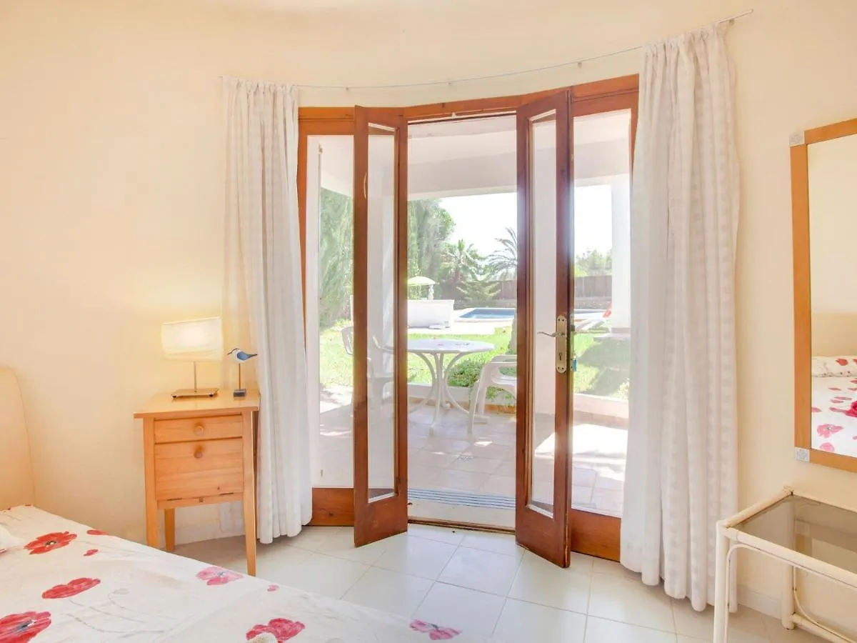 Elegant Holiday Home In Cala D Or With Swimming Pool Cala d'Or