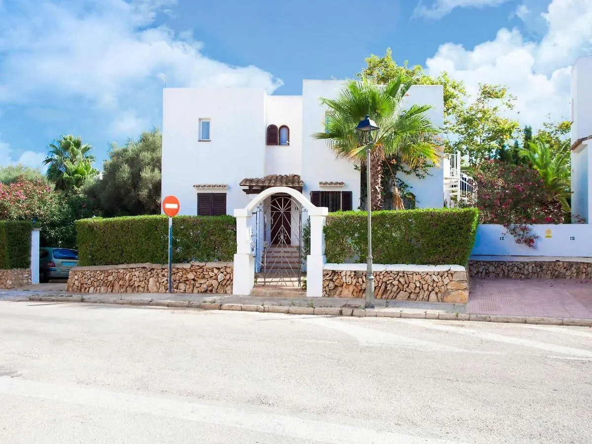 Elegant Holiday Home In Cala D Or With Swimming Pool Cala d'Or